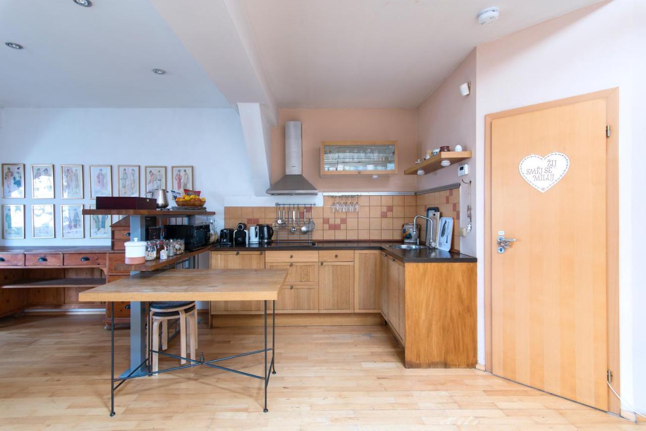 Apartment Neratovice Eksteriør billede